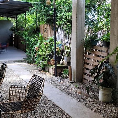 Hostal Villa Del Rio Las Brisas Вилявеха Екстериор снимка