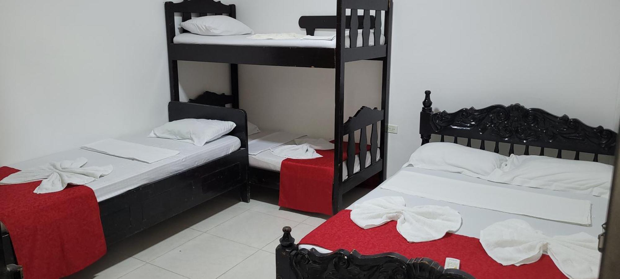 Hostal Villa Del Rio Las Brisas Вилявеха Екстериор снимка