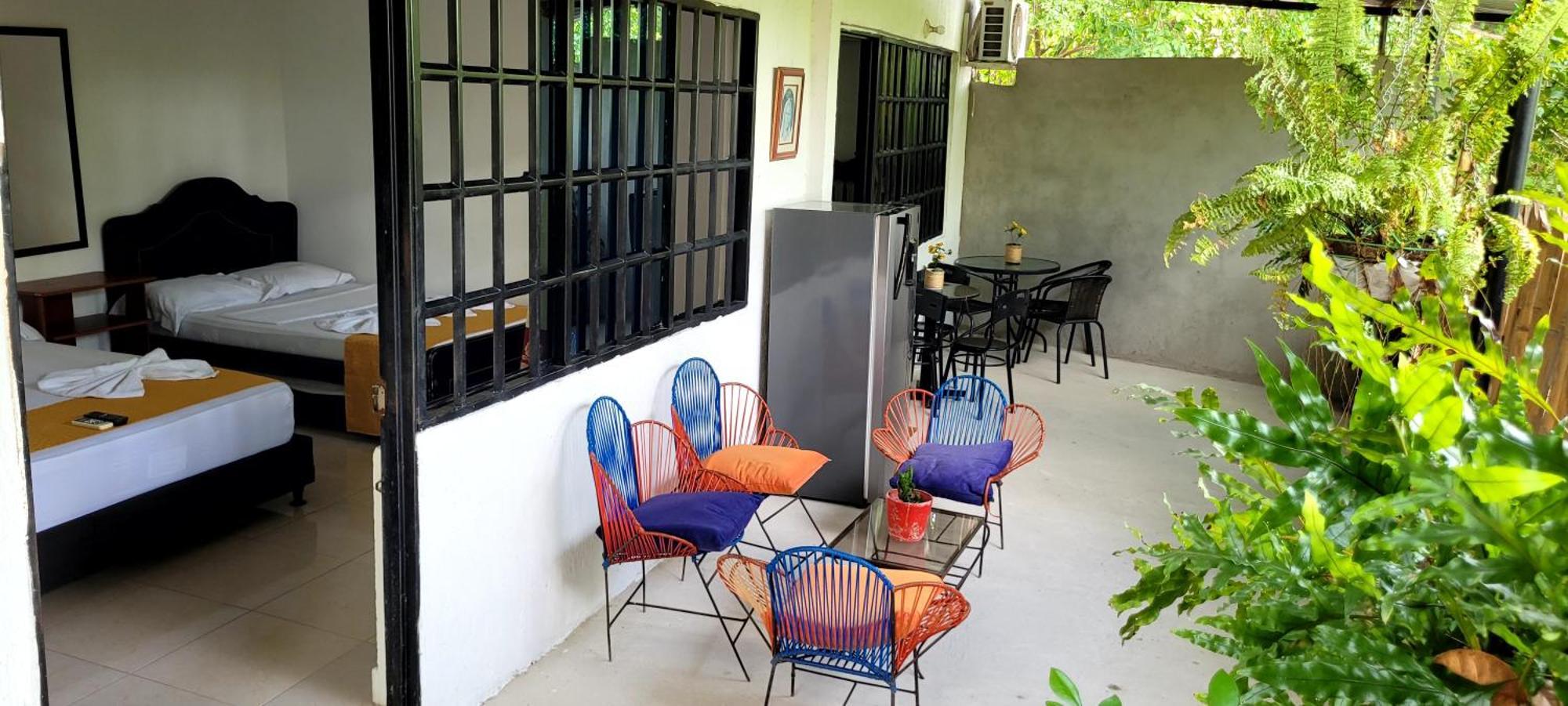 Hostal Villa Del Rio Las Brisas Вилявеха Екстериор снимка