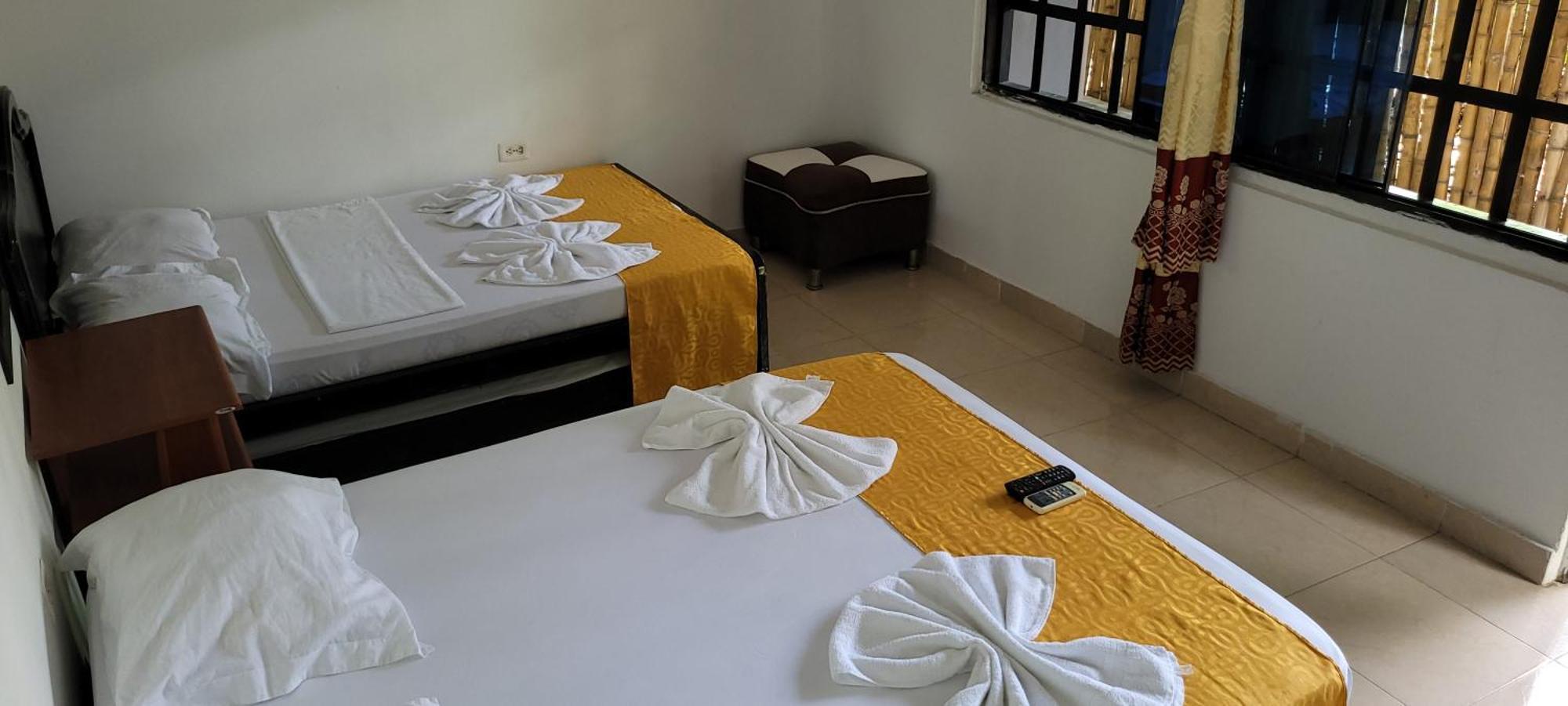 Hostal Villa Del Rio Las Brisas Вилявеха Екстериор снимка
