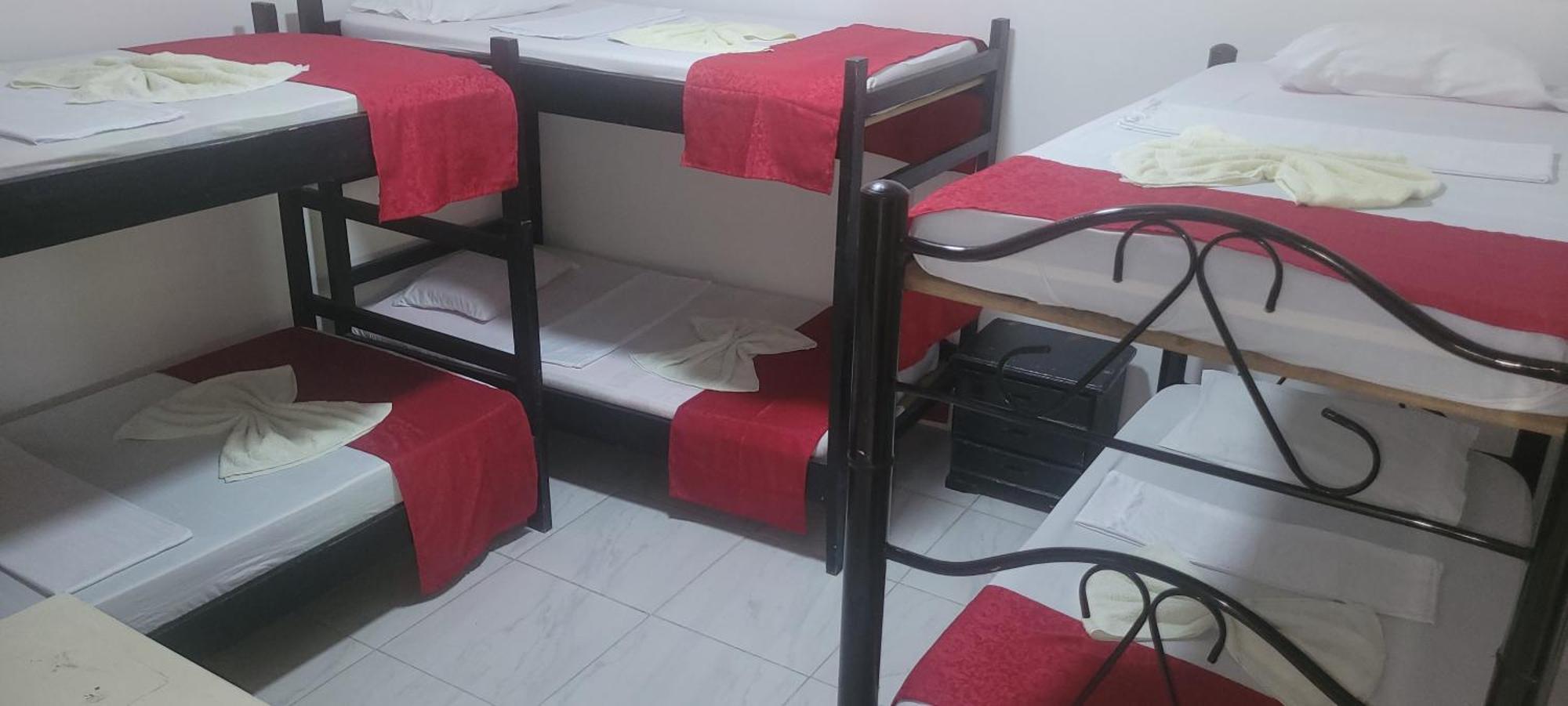 Hostal Villa Del Rio Las Brisas Вилявеха Екстериор снимка